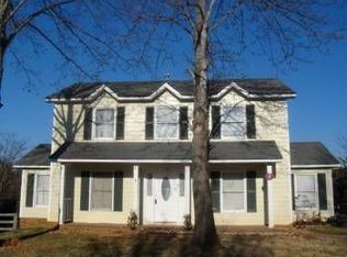 9111 Moss Cove Ct, Charlotte, NC 28227
