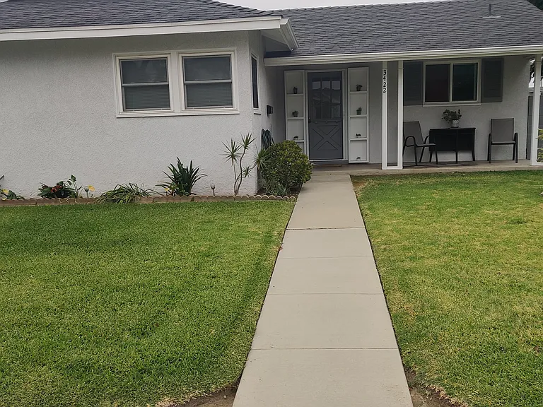 3422 Knoxville Ave — Photo 2