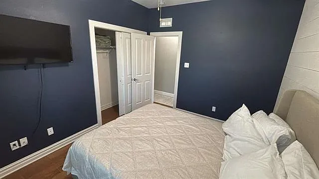6079 Saint Anthony Ave — Photo 8