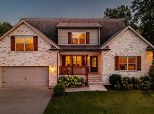 725B N Russell St, Portland, TN 37148