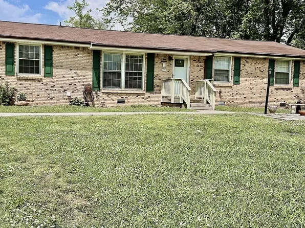 319 Copeland Rd, Clarksville, TN 37042