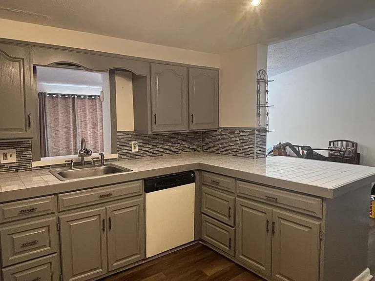 36 Oconnell St — Photo 3