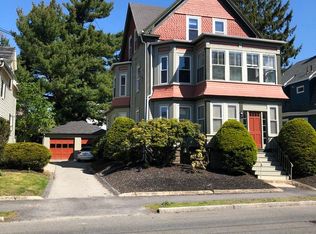 86 Paradise Rd FLOOR 1, Swampscott, MA 01907