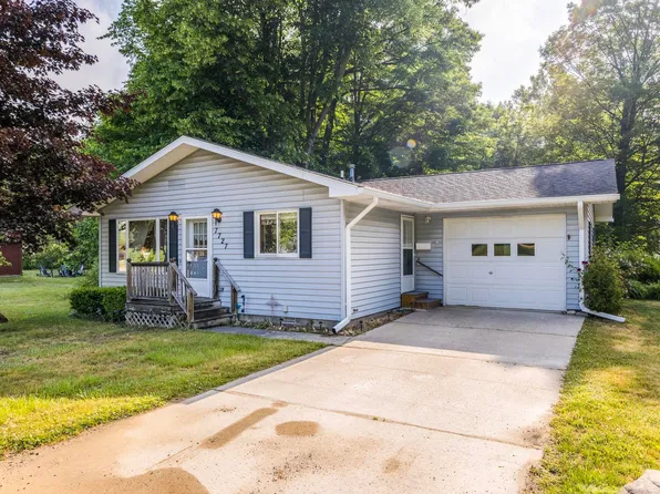 7727 Countryside Rd, Lexington, MI 48450