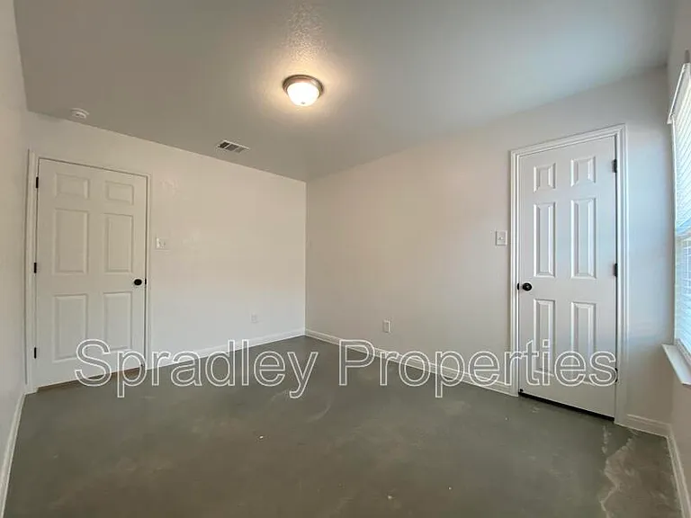 9118B Winding Ct — Photo 7