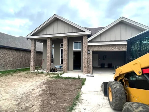 20 Rio Seco, Uvalde, TX 78801