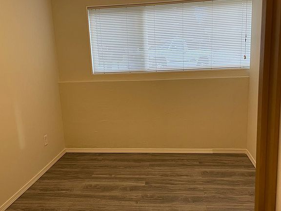 3rd image of 7307 193rd Pl SW