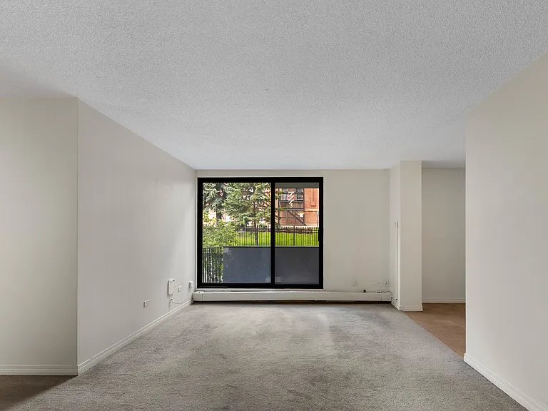 9820 104th St NW — Photo 30