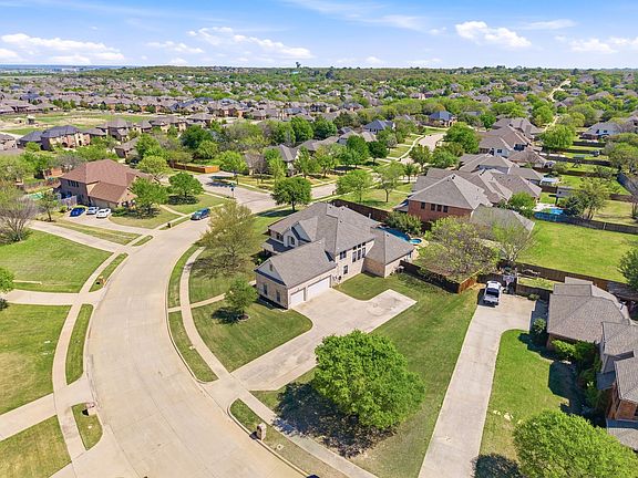 4th image of 501 Unbridled Ln