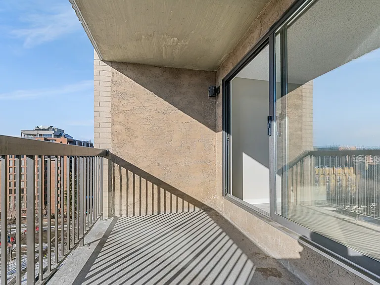 924 14th Ave SW #908 — Photo 21