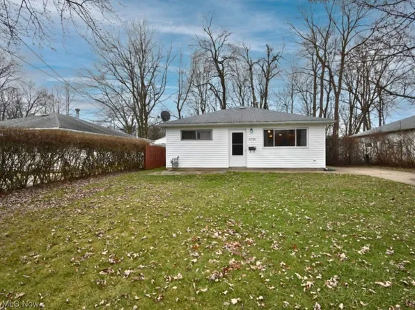 4756 Homewood Dr, Mentor, OH 44060