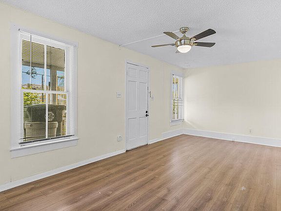 4th image of 745 S Palmetto Ave