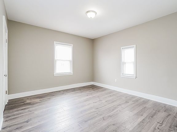 5th image of 761-763 Seymour Ave #761