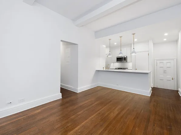 544 East 86th Street 1-SW image 2 of 9