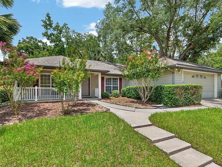 8038 SW 67th Rd — Photo 55