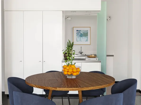27 West 67th Street 8REW image 3 of 11