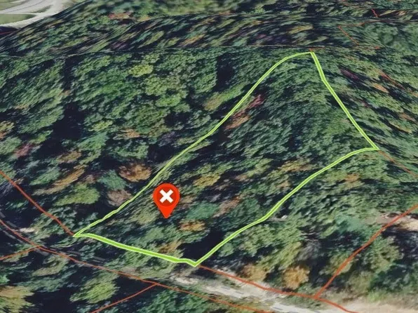 4 Black Bear Ridge Rd, Campton, KY 41301
