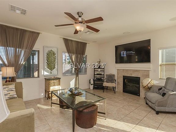 5th image of 700 Suguaro Bluffs St