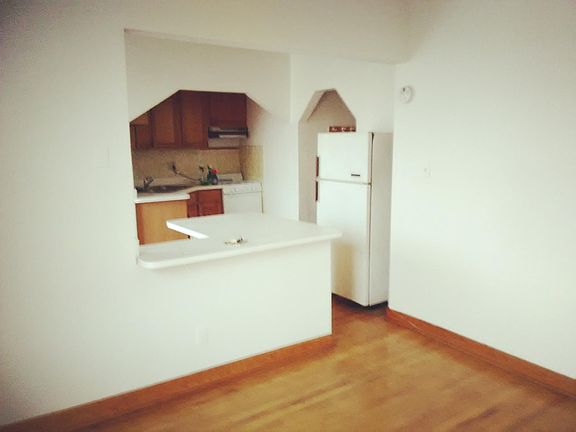 4th image of 3400 N Ashland Ave APT 3F