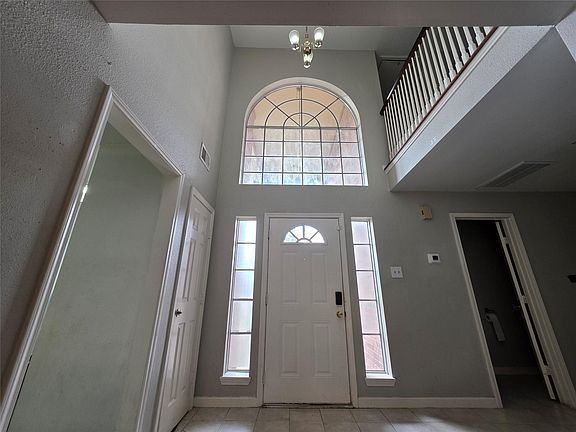 5th image of 15615 Fern Ridge Dr