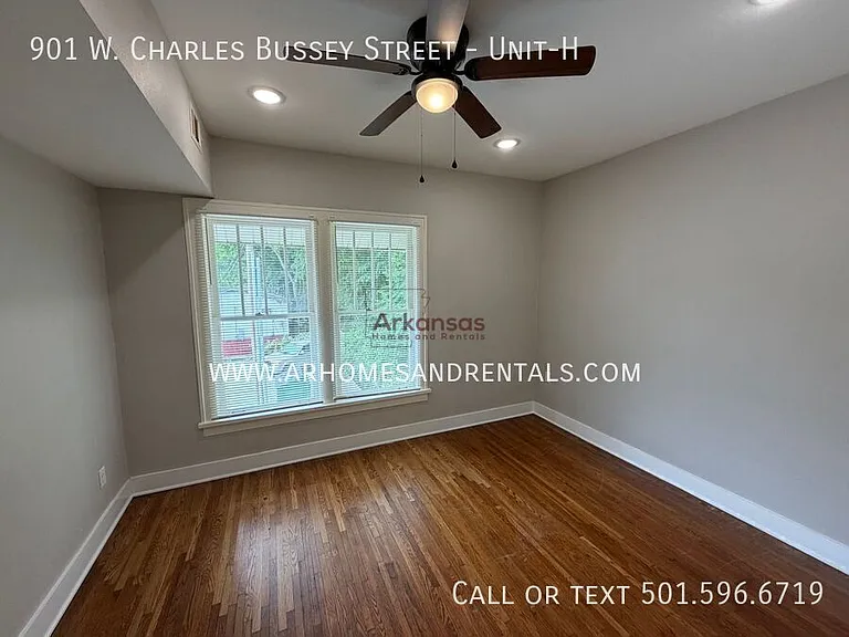 901 W Charles Bussey Ave #H — Photo 8