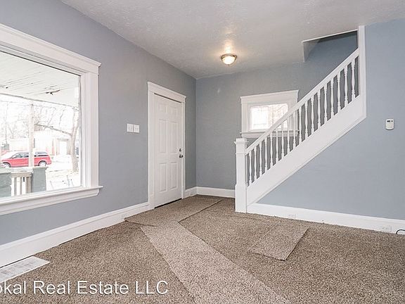 3rd image of 3285 W 91st St