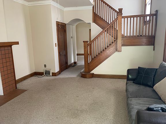 3rd image of 618 Grant St #618B