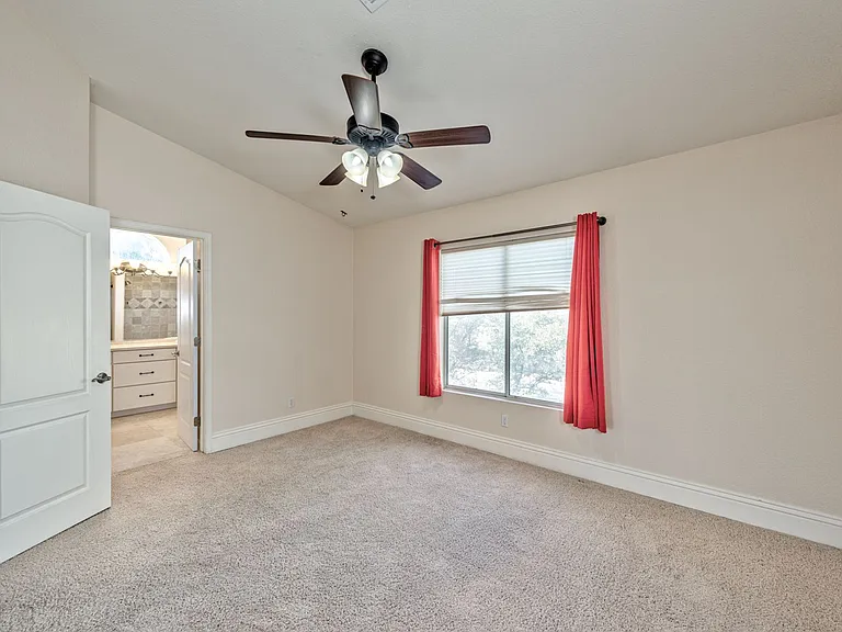 2175 Fountain Springs Dr — Photo 13