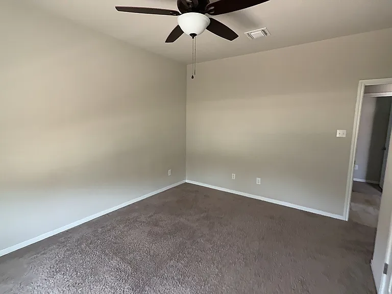 2029 Horatio St — Photo 13