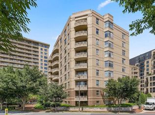 7111 Woodmont Ave APT 102, Bethesda, MD 20815