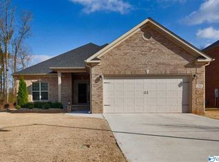 162 Huntsmen Ln, Harvest, AL 35749