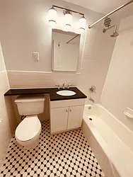 Rented by Metropolis Real Estate of Manhattan