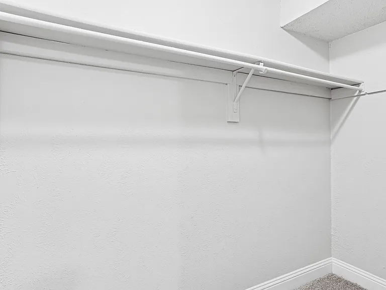 Vine Apartments — Photo 19