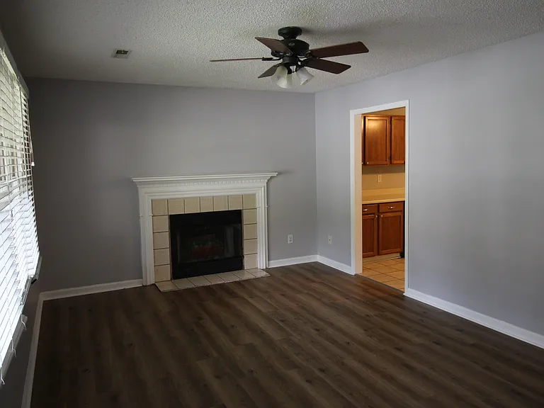 6008 Southcrest Dr — Photo 3