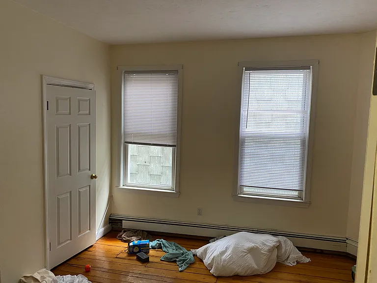 115 Hampshire St #1R — Photo 7