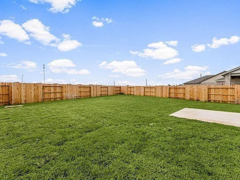 6411 Symphony Wave Dr — Photo 33
