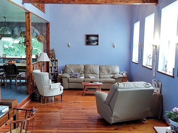 2nd image of 283 Barber Ln