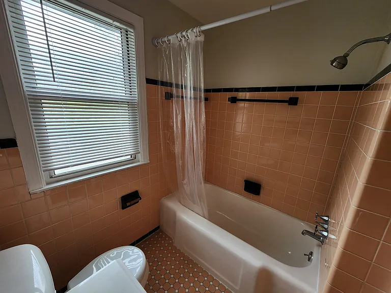 921 Vernier Rd #1 — Photo 19