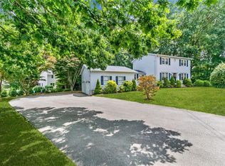 20 Morningside Ct, Cranston, RI 02921