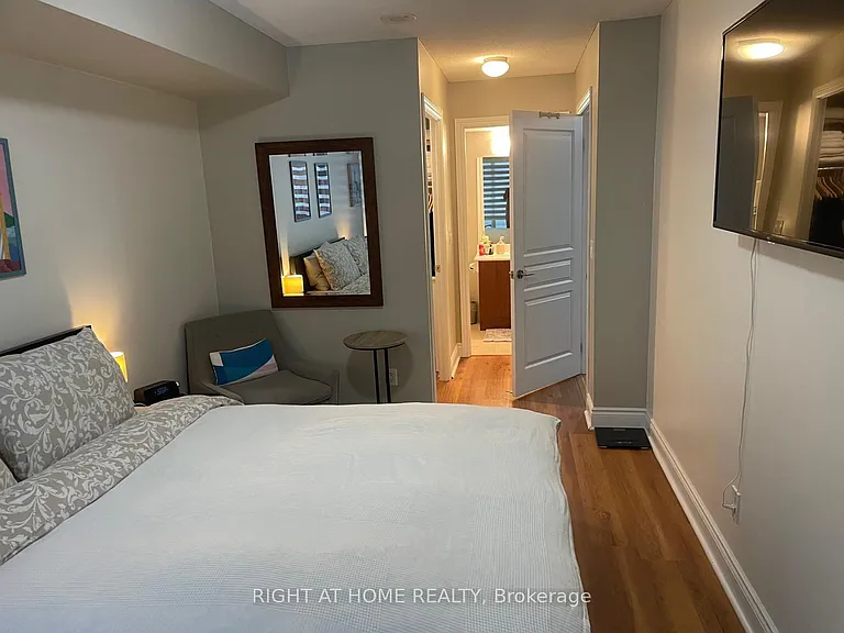 7 N Park Dr W #1804 — Photo 7