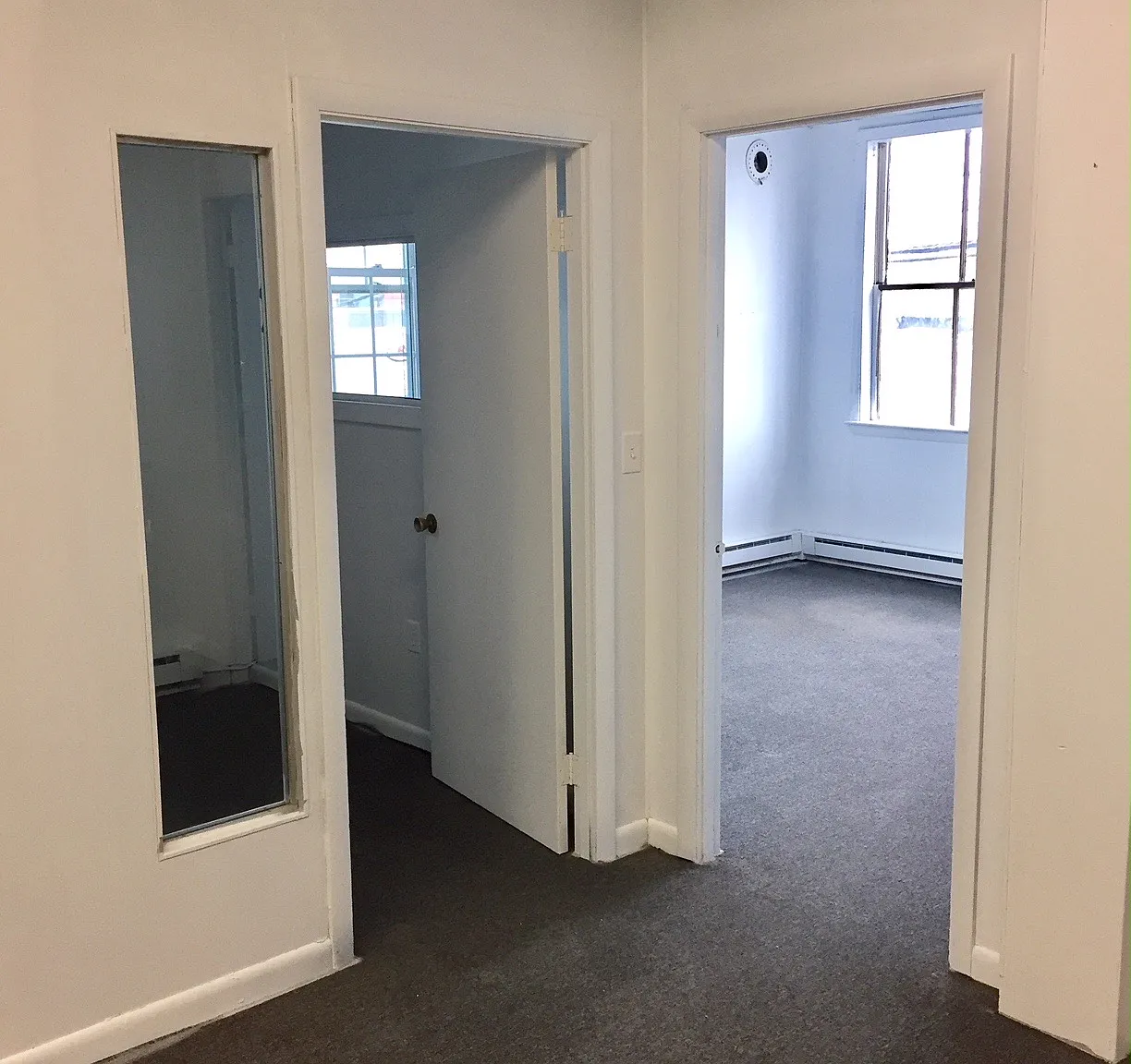 2 bed, 1.5 bath, 2750 sqft, $3,400 — Photo 3
