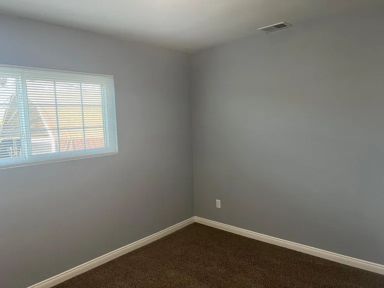 3887 Ocean View Blvd — Photo 34