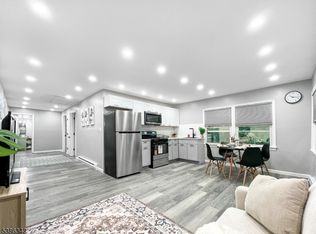 208 Fayette Ave, Wayne, NJ