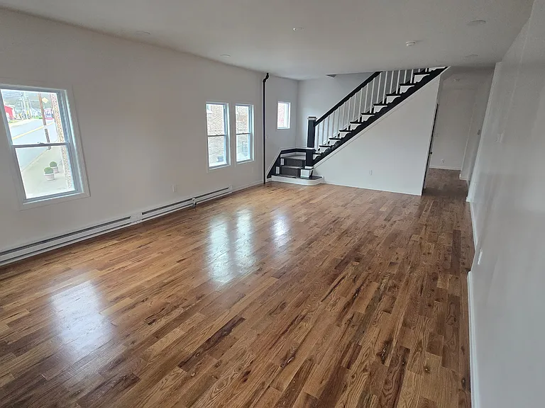 657 W Main St #3 — Photo 10