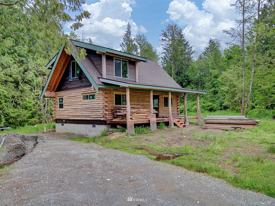 Finish bringing this 1284 sqft custom log home to it's glory! Located on 5 peaceful acres near Big Lake and Mount Vernon. 