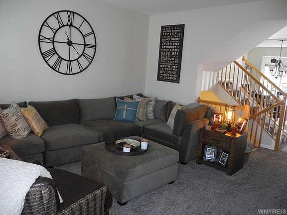 2nd image of 33 Carla Ln