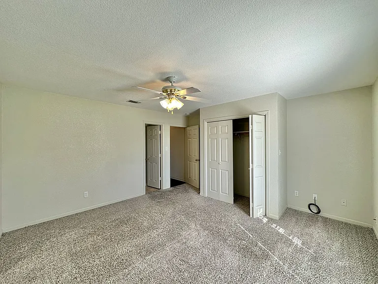3806 Pecos Dr — Photo 18