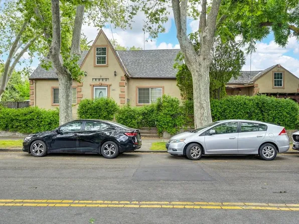2401 17th St, Sacramento, CA 95818