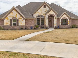 110 Bridle Path Dr, Stephenville, TX 76401