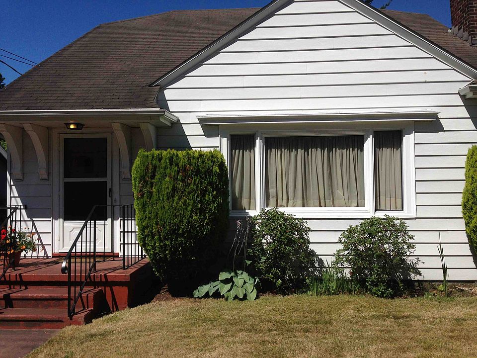 2nd image of 6239 27th Ave NE